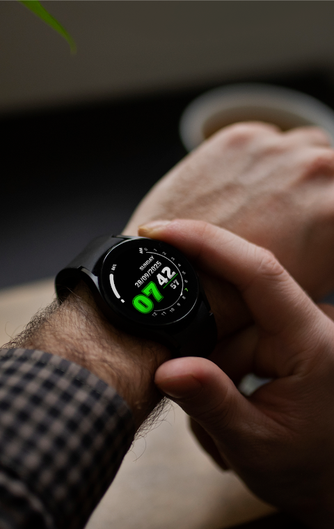 Analog clock touch screenshot