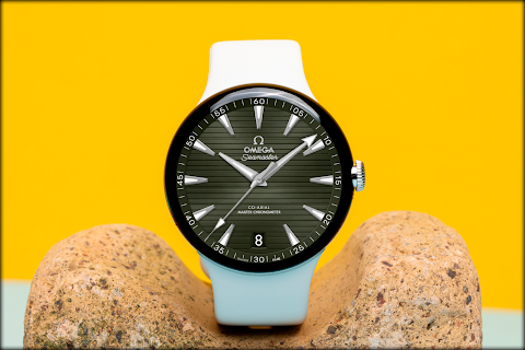 Omega Seamaster Watch Face screenshot