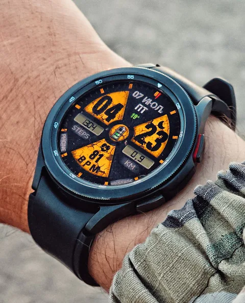 WIN Nuclear PRO Watch face screenshot