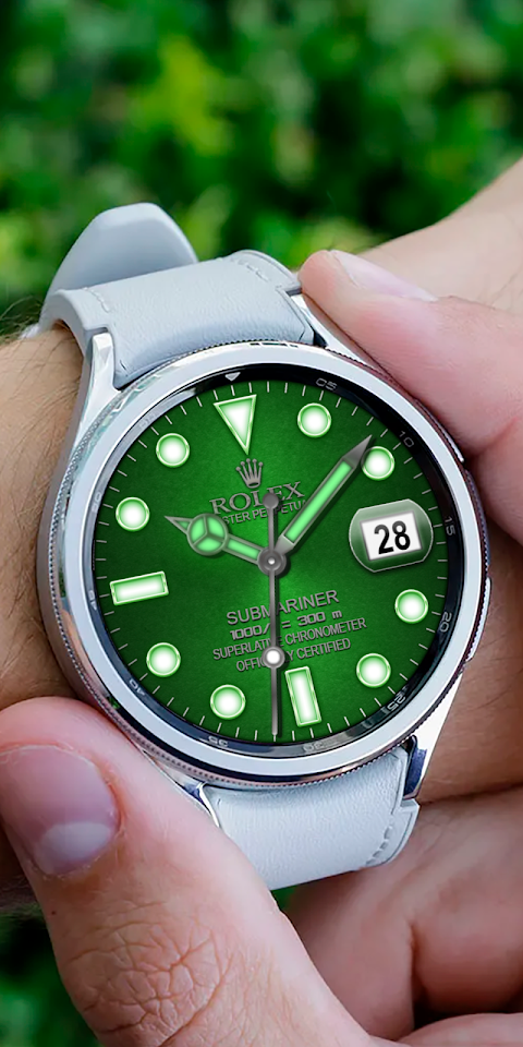 Analog Rolex Royal Watch face screenshot
