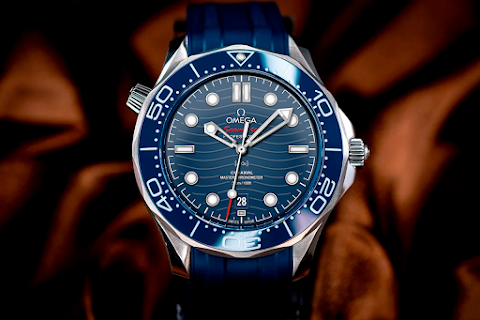 OMEGA Seamaster Watch face screenshot
